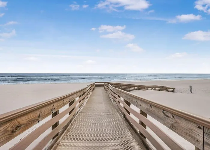 Phoenix II 2102- Fantastic Amenities & Beach Views